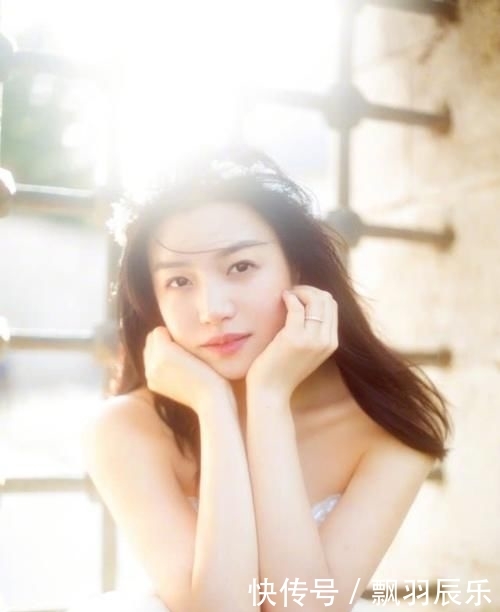  『儿子』陈妍希三岁儿子近照曝光，五官和陈晓一模一样，基因太强大！