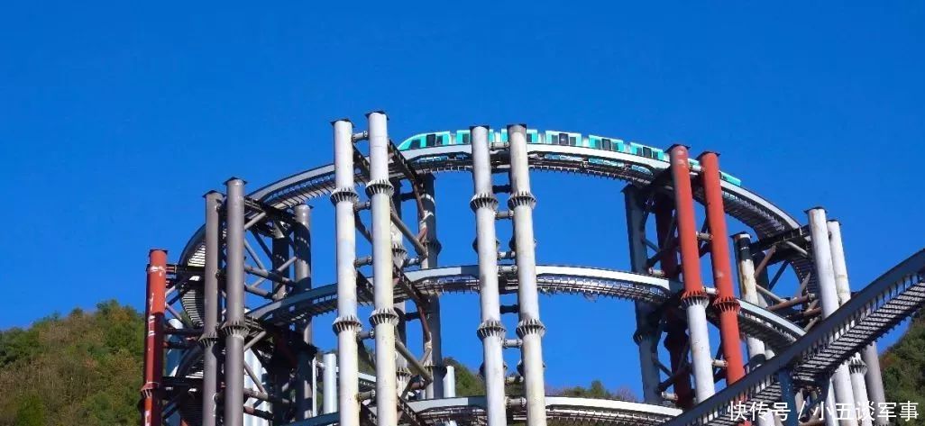  [这辈子]见识一下我国独有的爬楼高铁，恕我直言，这辈子从未有