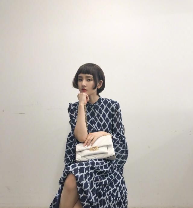  『更适合短发』女生的脸上有这三个“特征”,千万不要留黑长直,剪短发才上档次