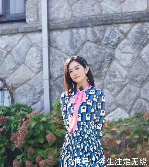  【谢娜】谢娜虽然一直徘徊在争议的边沿，但却活出了真实的自信、美好精致