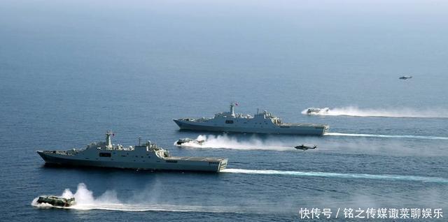  肥肉@两万吨昆仑号被当肥肉？44艘快艇围堵，刚亮武器，海盗掉头就跑