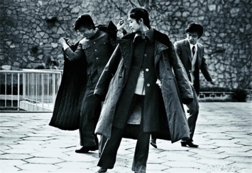 『风靡』曾风靡全国的军大衣,为何后来销声匿迹了,抗美援朝的教训不能忘!