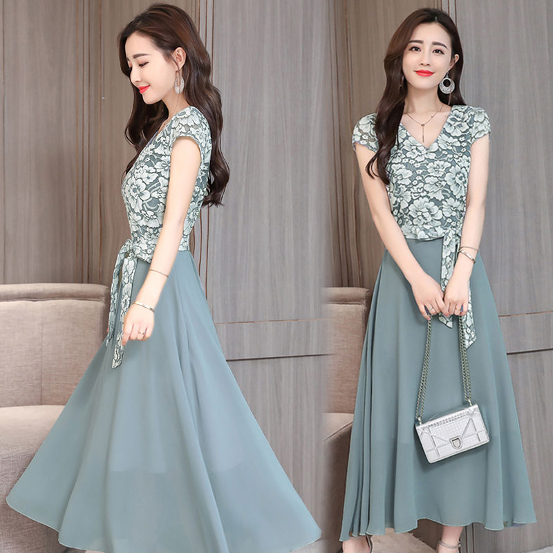 太美了，40岁女人穿出了不一样的气质，精致秋风连衣裙，真美