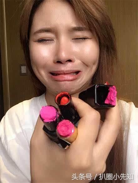 曾经被曝黑料,被骂卖假货,恋情不被祝福,如今公布新恋情一脸甜