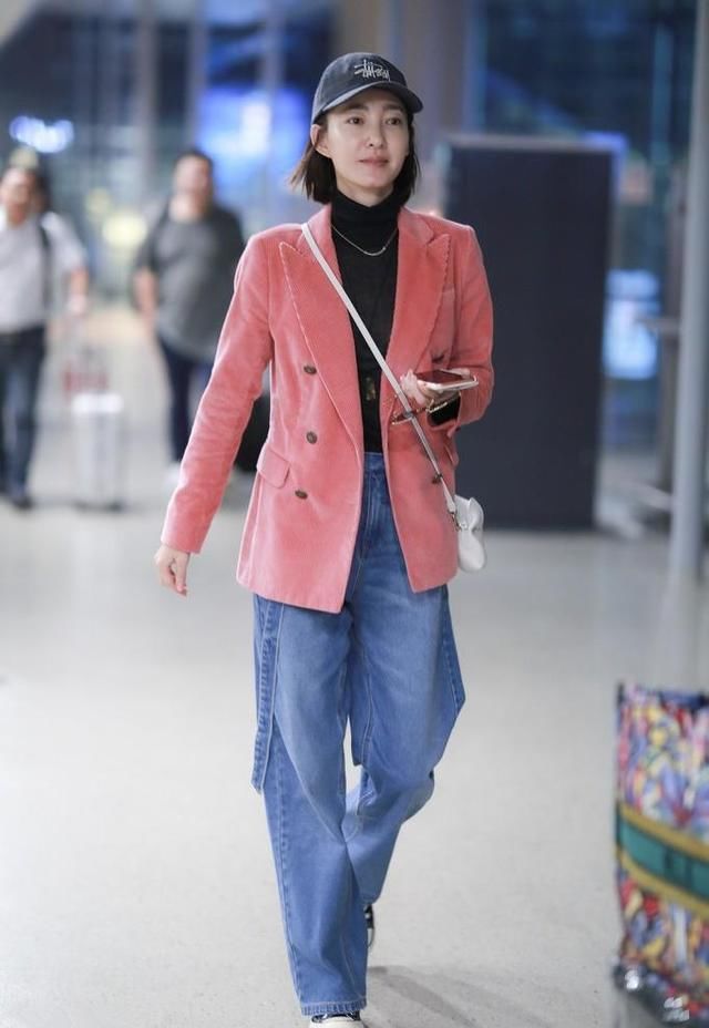  [工作]春天拿下工作、聚会活动、踏春各种各样场所，怎能少了一双时尚潮流好搭的休闲鞋