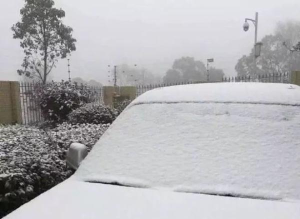 成都出大太阳，必须晒！接下来还有4次降温，大家挺住！