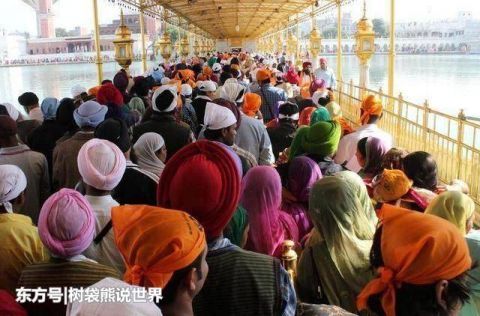 世界最大免费餐厅，每天超10万人蹭饭，用掉7吨面粉！