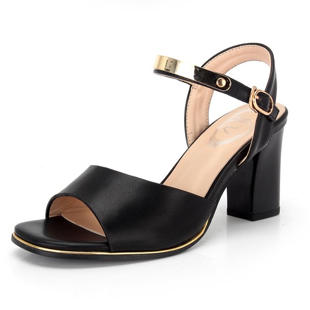 传统恨天高真俗气!今夏舒适凉鞋很受宠，尽显纤纤玉足