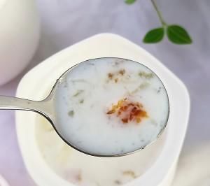 『桃胶』牛奶桃胶皂角米雪燕羹