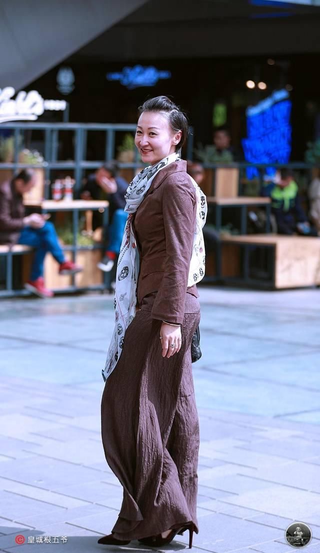  最快■街拍：变美的方法有很多，穿出专属于自己的穿搭时尚风格是最快的