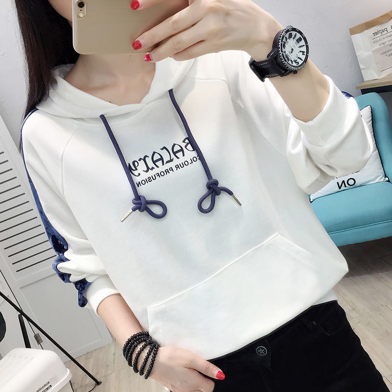 会打扮的女人都不穿裙子了，现在流行下面这时髦卫衣，简直美炸天