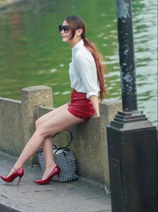 街拍路人，席卷夏季的潮流穿搭参考，让你变得更加光彩照人