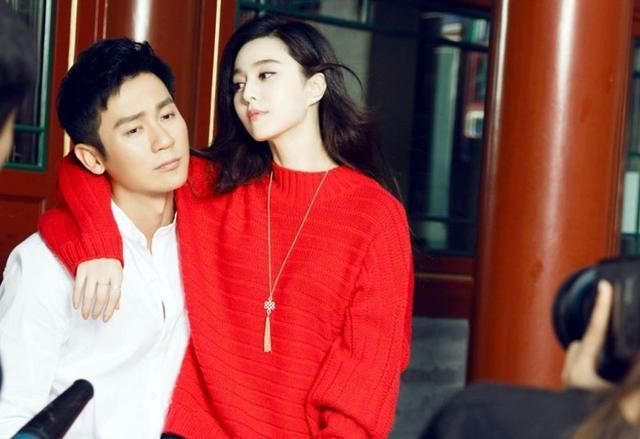 摘掉婚戒又传分手?李晨官方做出回应，网友:大猪蹄子不要解释