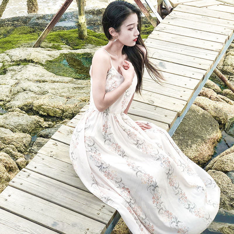 这个夏天就这样穿连衣裙，勾勒你的好身材，让你美不胜收