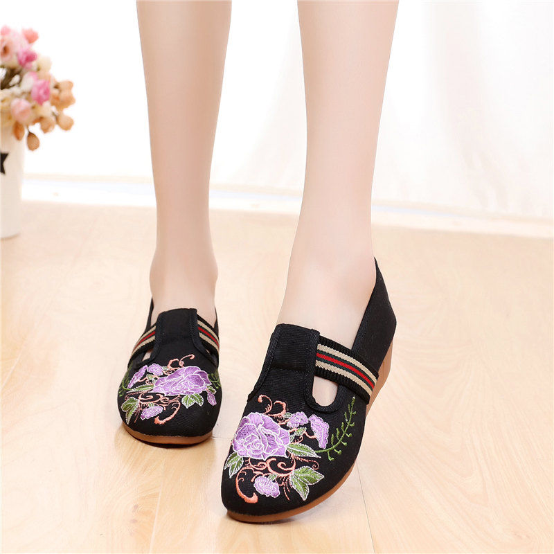 说老北京布鞋土的,肯定没见过这些,比小白鞋洋气多了