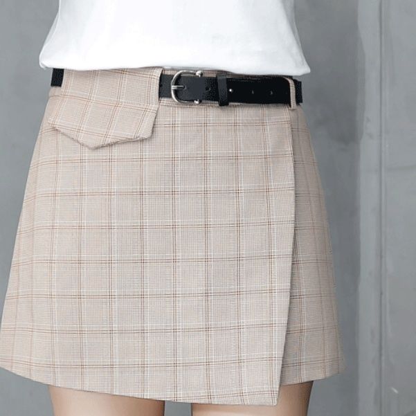 穿短裙露出安全比走光还尴尬，聪明女人穿防走光短裙裤，简约优雅