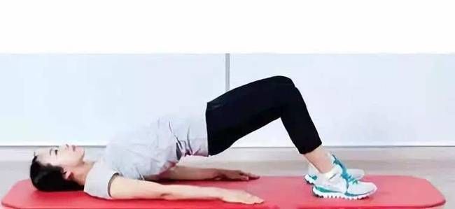 这位性感的东方女神，成了好身材的标杆!