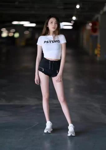 天气愈热，女人的热裤愈短