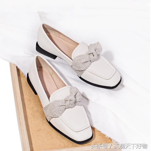 方头鞋为啥这么火？看完你也会忍不住想买一双，毕竟很美