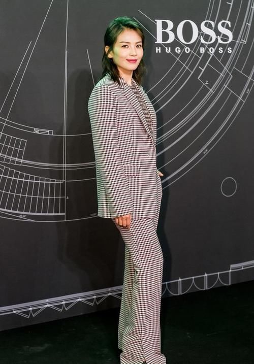 『生图』当41岁刘涛与32岁张嘉倪同场,未精修生图下,美的谁都挑不出毛病