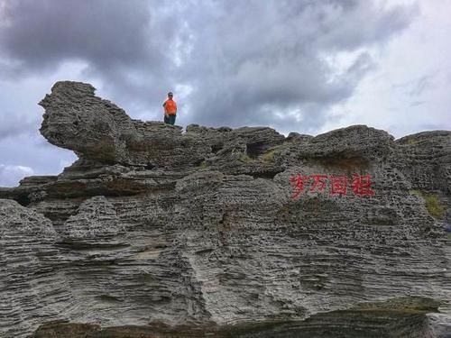  石岛：中国人口最少的城市，建在海洋之上，不足3000人建有8座机