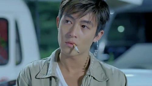 陈冠希无辜躺枪，18岁少女为了见他被骗财又骗色！网友：活久见！