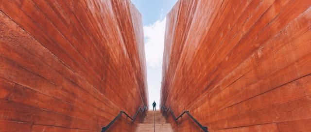 拍摄的照片一般般，那就换个拍摄角度