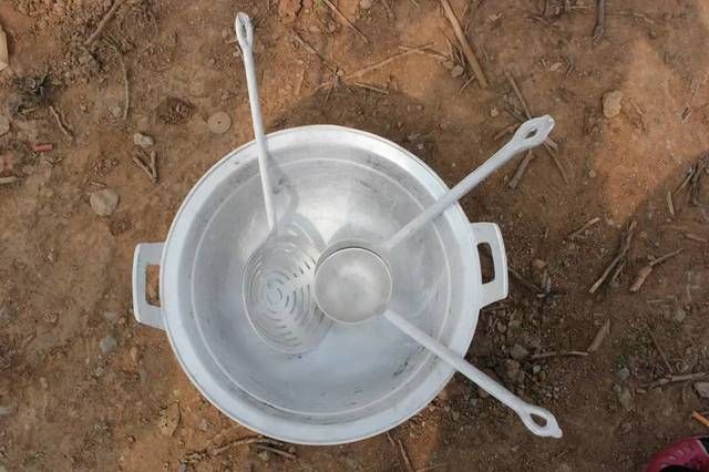  「手艺」直击记忆中的农村老手艺，倒锅，年轻人没几个知道的