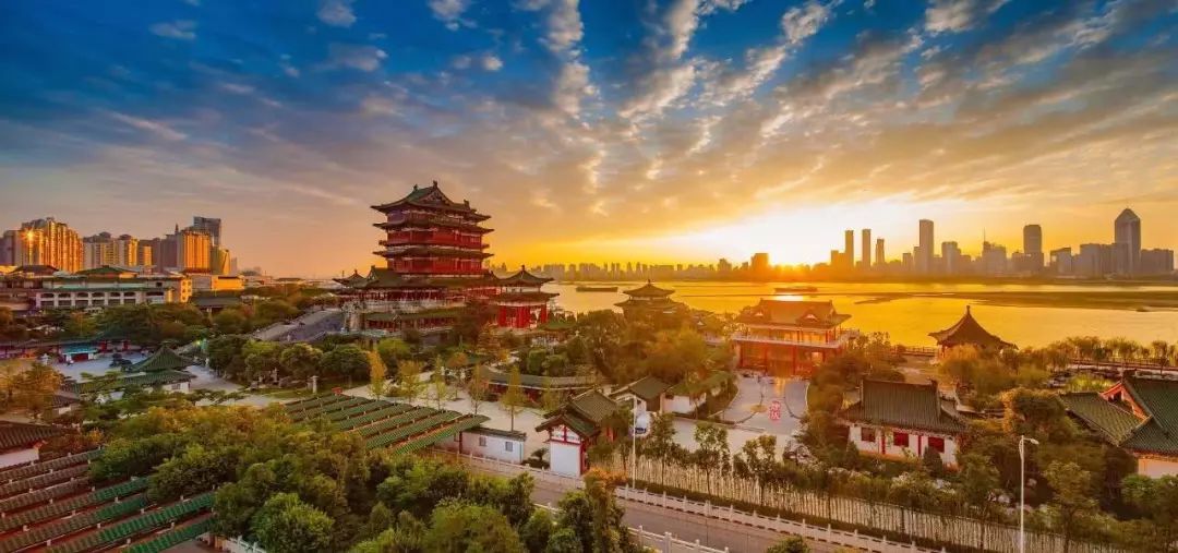 中国这一“山水富地”却变成“空城”，房子建好没人要，网友：可