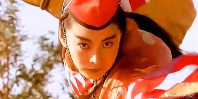 为何东方不败不杀任我行,金庸透过《葵花宝典》告知真相,有两点