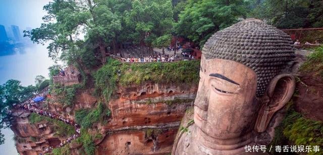 师徒二人普度众生,徒弟凿出“乐山大佛”,师傅的另一座却未完工