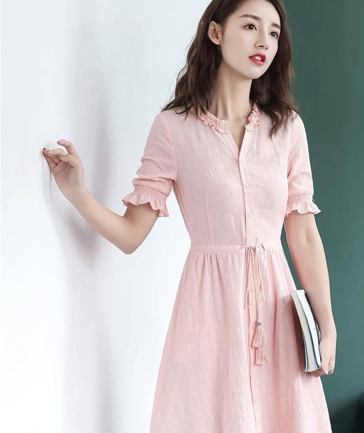 越来越多女人出门只穿“女人裙”，洋气又显女人味，还撩倒一片人