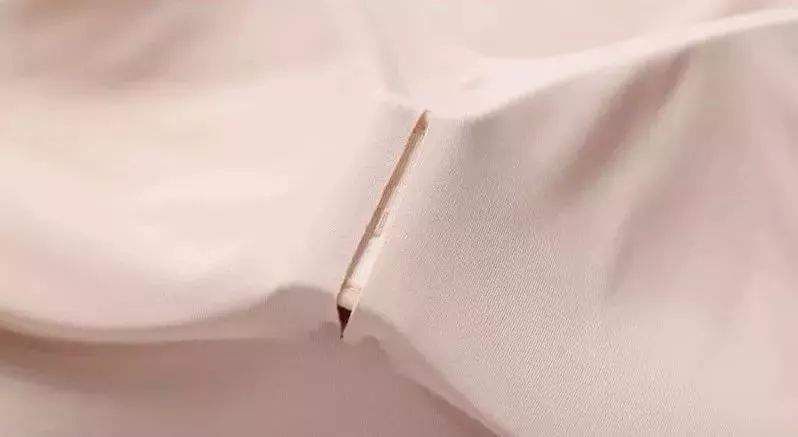 一件真正让你穿上就不愿脱下来的零感内衣