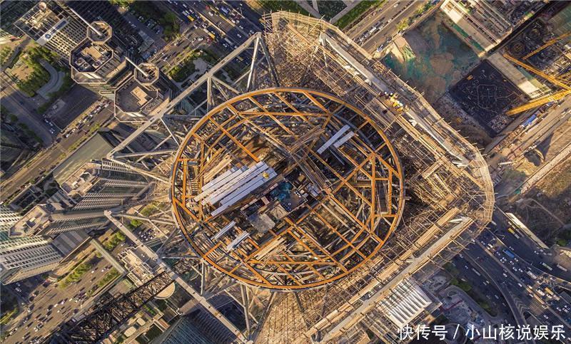 240亿造北京第一高楼，夺得8项世界之最，为何大家却都说它亏了？