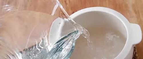  燕窝炖煮30■燕窝要炖多久？炖燕窝前先弄懂这七件事