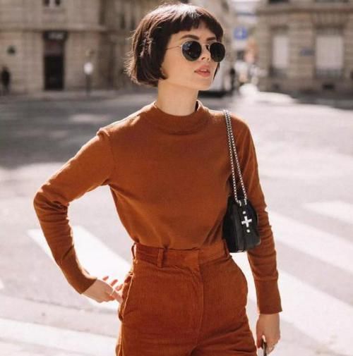  『追求』想要追求复古风，又想来点不一样的，看看父母衣柜里的灯芯绒