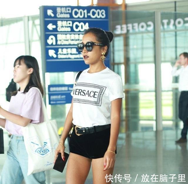 吉克隽逸为了显腿长，短裤短到勒出“三角区”网友感觉好勒！