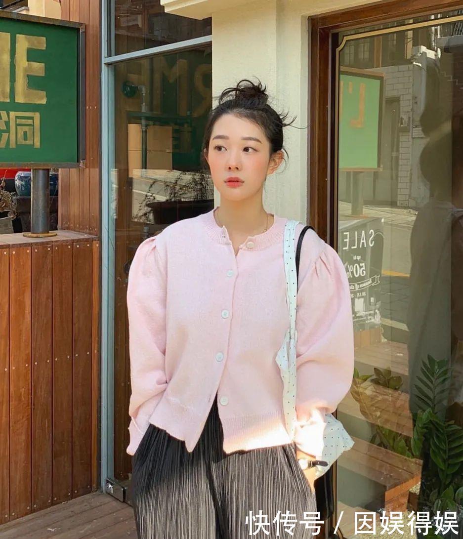 『春夏』忘掉“牛油果绿”!2020春夏这5种颜色很显白,你get了吗?