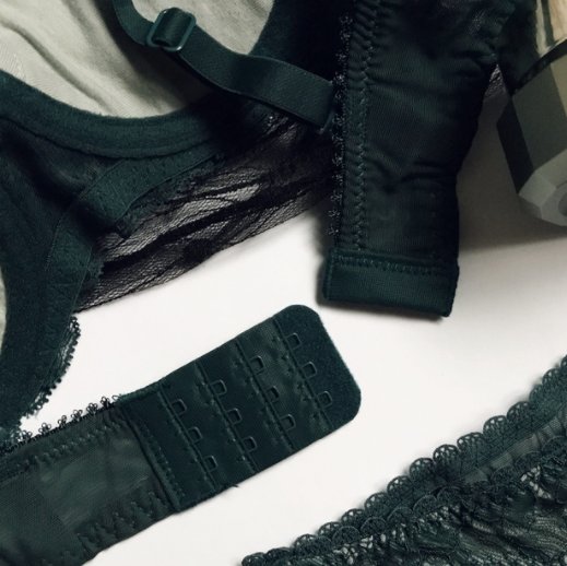 再大胆的女人都不敢穿这文胸,设计太前卫!但上身魅力爆发迷死人