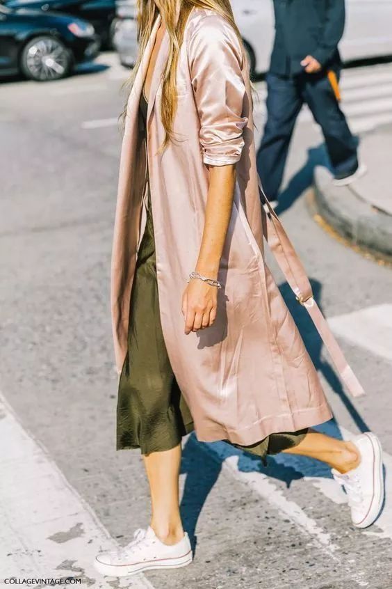 穿上真丝的你，美得很高级!