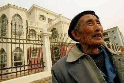 示范性农房正在建设，未来农村房子面临3大结局，农民害怕不？