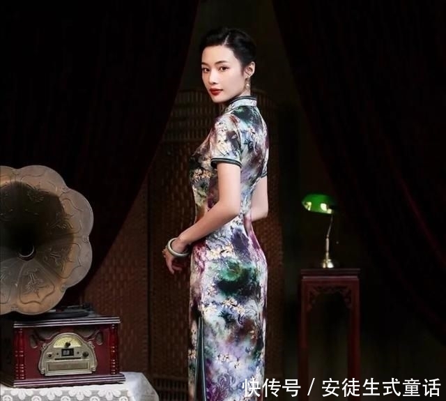  神态|女人的旗袍美，美在神态，也美在神韵！