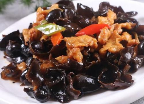  「木耳」精选美食：茭白炒肉、培根炒西兰花、清炒空心菜、木耳炒肉片的做