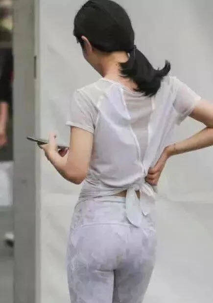 打底裤让你感觉到宁静和安逸，尽显高贵的气质