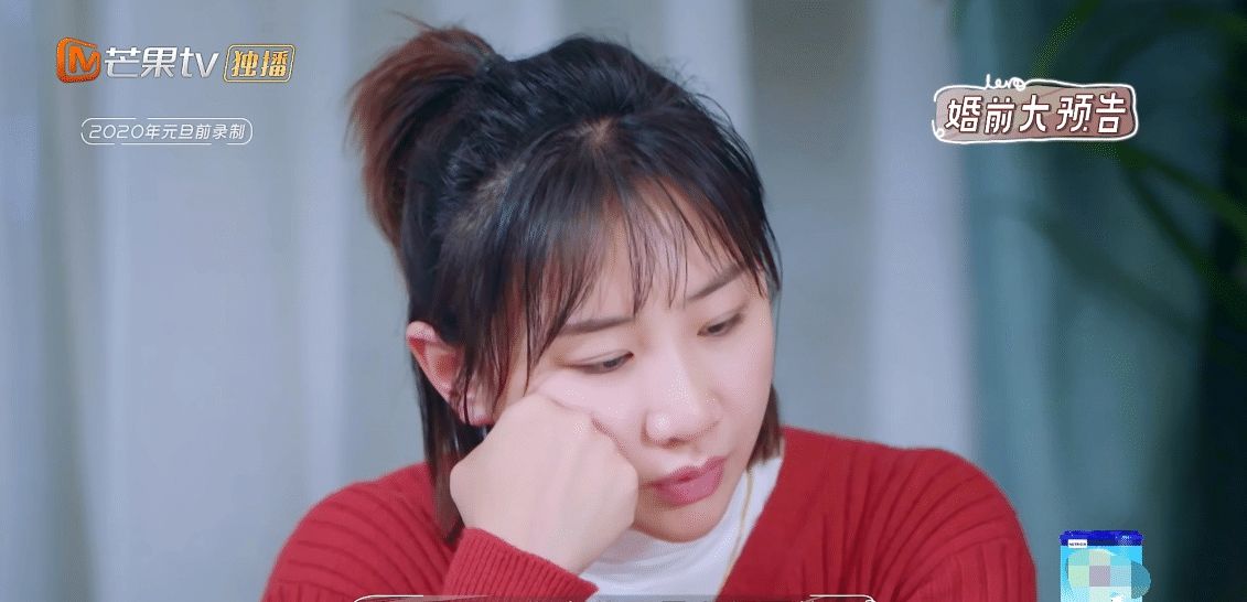 何雯娜挺孕肚筹备婚礼,却被老公嫌老土,奉子成