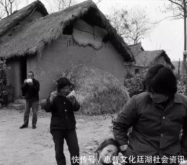 为什么人们怀念八十年代而不是七十年代，几张老照片告诉你原因
