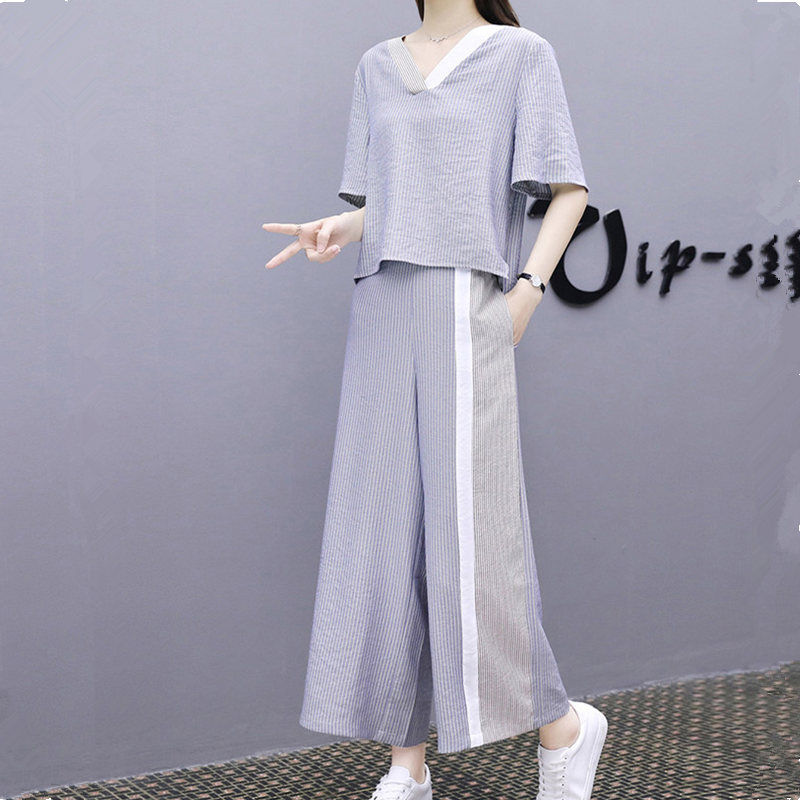 漂亮的连衣裙，有气质的旗袍，都不如这样的女套装，洋气还时尚