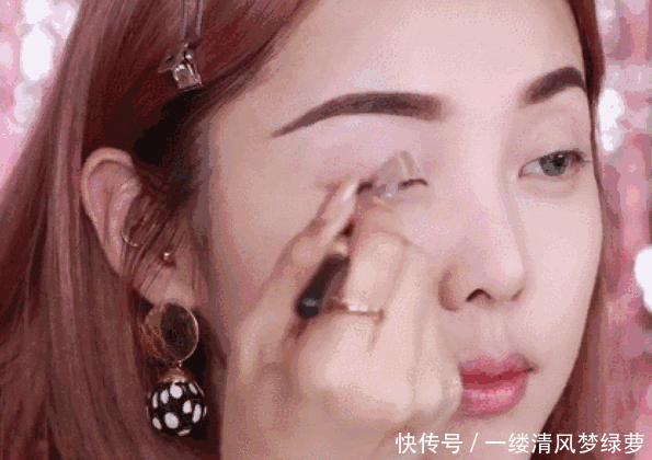 滤镜■你也可以自带滤镜,公开展现美肌妆容的秘密配方