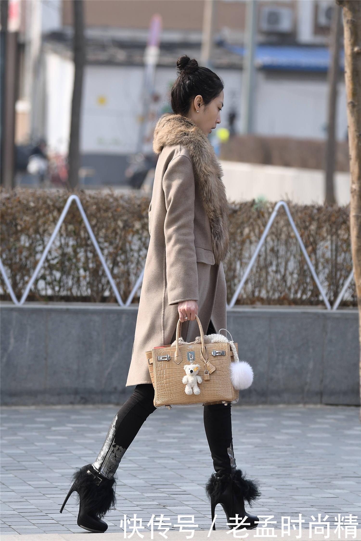  「紧身裤」摄影：超高的细跟短靴，还真不是谁都可以穿出优雅，搭配紧身裤和大衣！