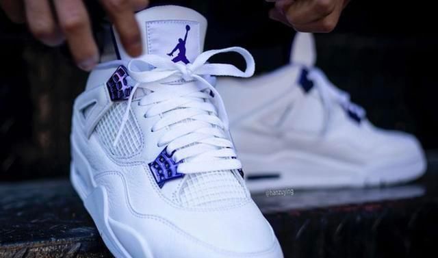  『看起来』Air Jordan 4又出受欢迎颜色，白色调搭配极简风格看起来清新极其